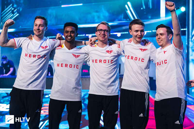 方球队的高 方球队的高